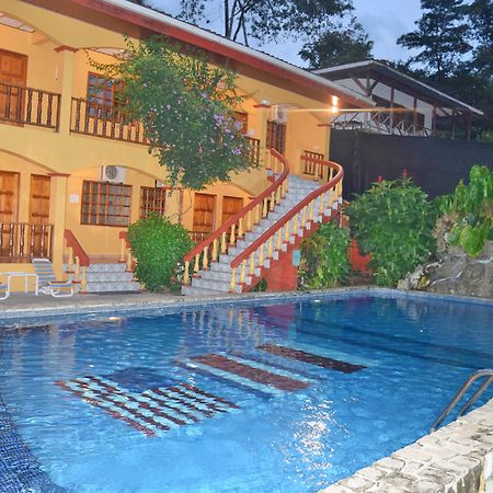 Hotel Tres Banderas Manuel Antonio Exterior foto