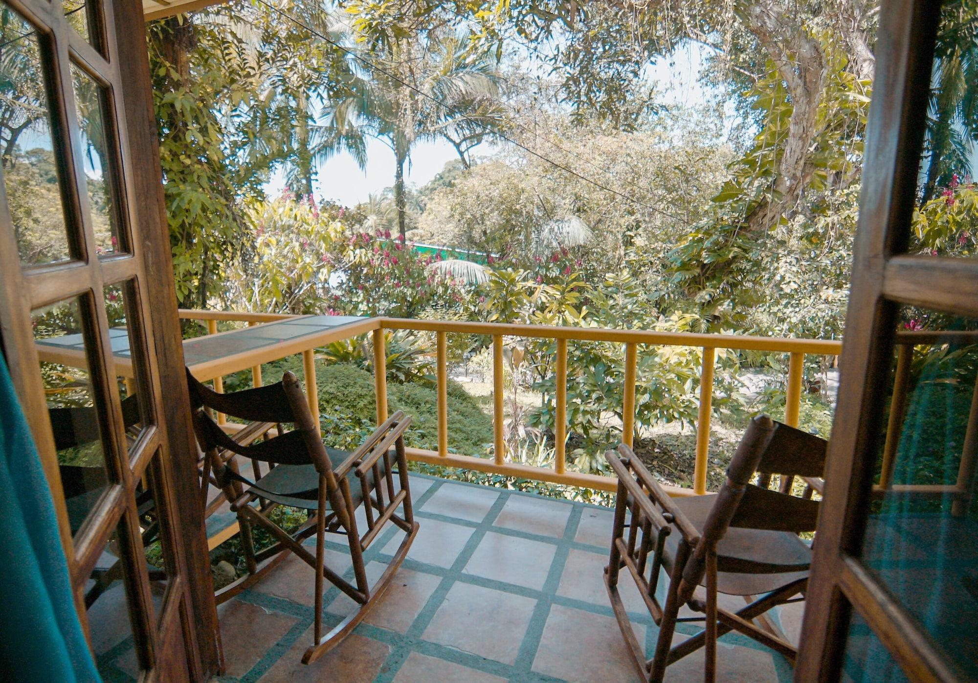 Hotel Tres Banderas Manuel Antonio Exterior foto