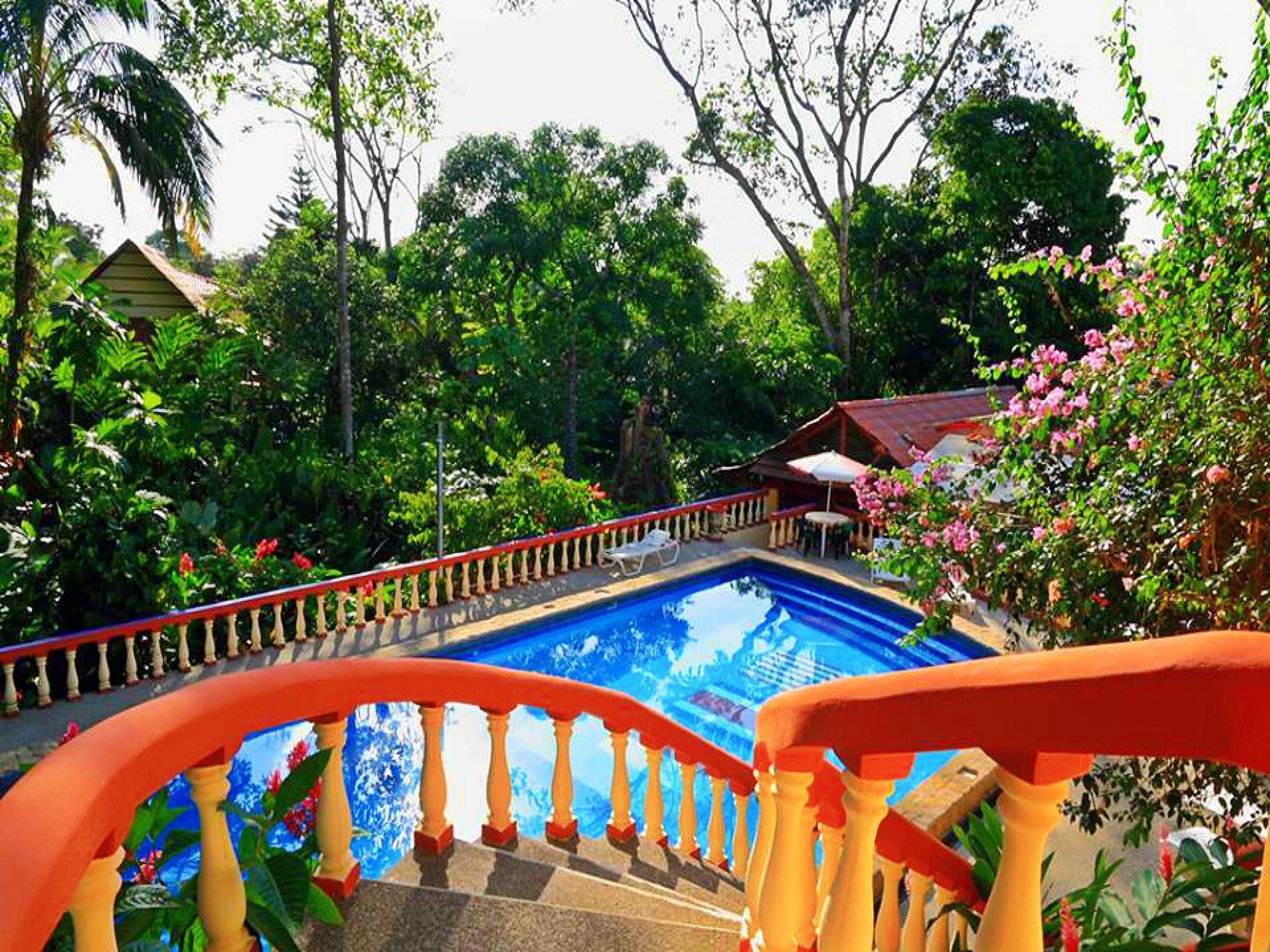Hotel Tres Banderas Manuel Antonio Exterior foto